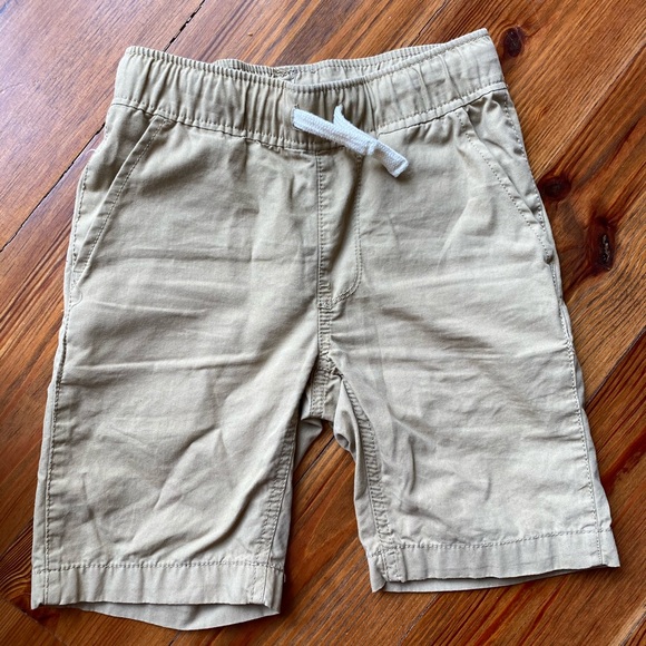 Like New Children’s Place Pull On Khaki Shorts - Picture 1 of 3